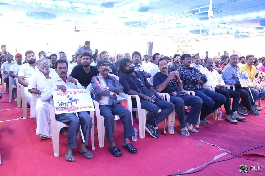 Tamil-Actors-Protest-For-Jallikattu